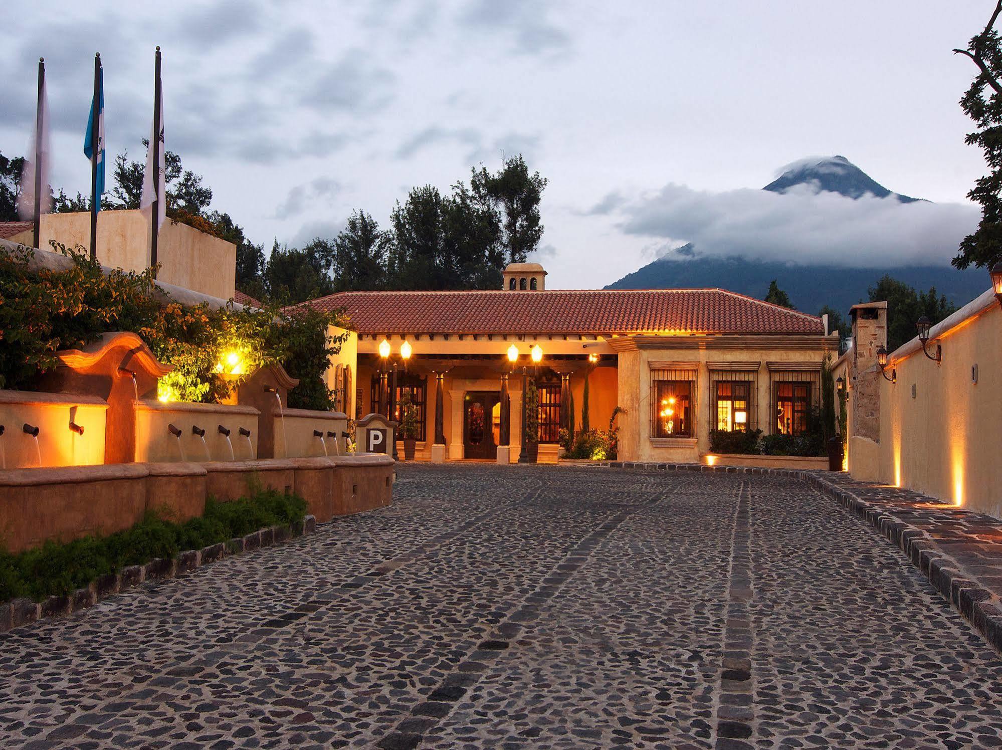 Camino Real Antigua Hotel Exterior foto